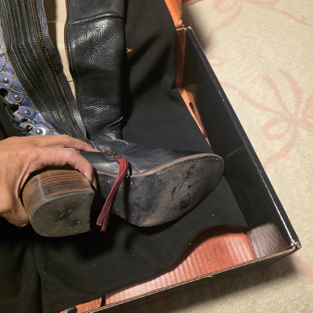 Freebird Handcrafted Boots - Picture 7 of 7